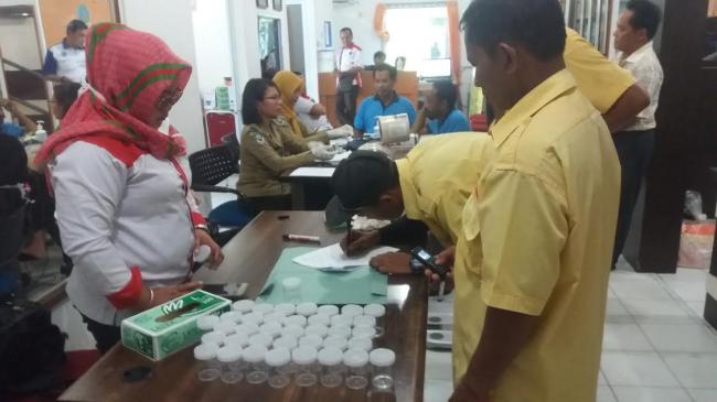 BNNK Tanjungpinang Tes Urine Seluruh Kru Kapal, Ini Hasilnya..